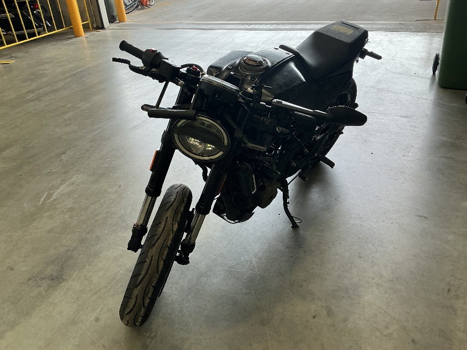 Husqvarna Vitpilen Petrol