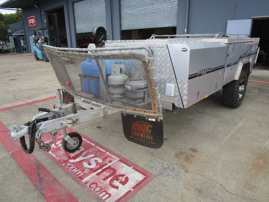 2016 MDC Jackson Rear Fold Camper