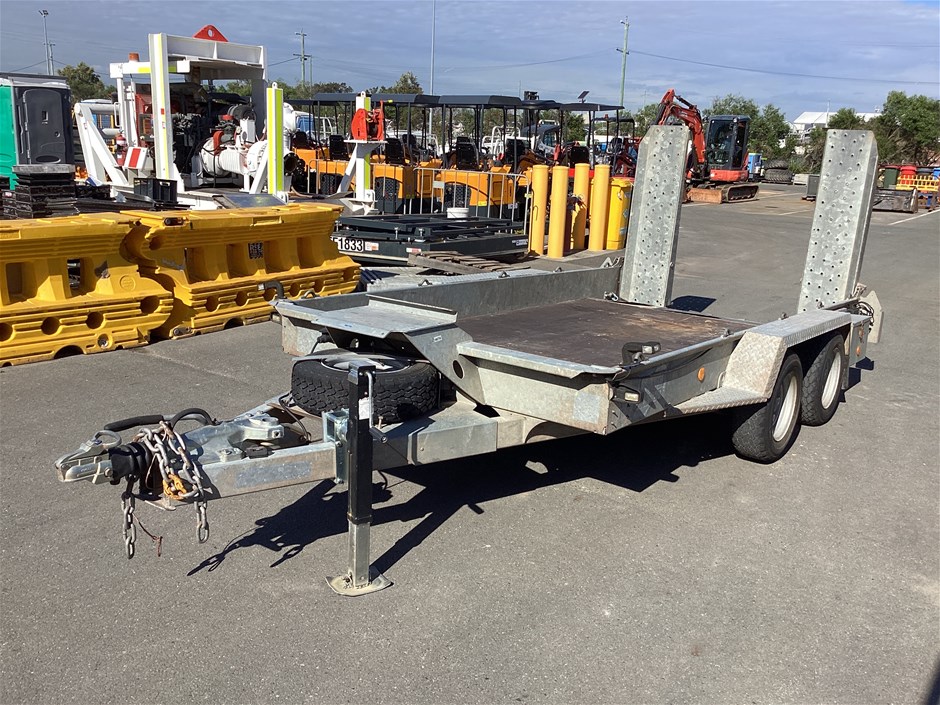<p>2021 IFOR WILLIAMS 2-Axle 2600-3500 Tandem Plant Trailer</p>