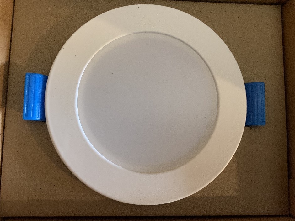 <p>9x Vertex 12W Dimmable Slim Downlights (Unused)</p>