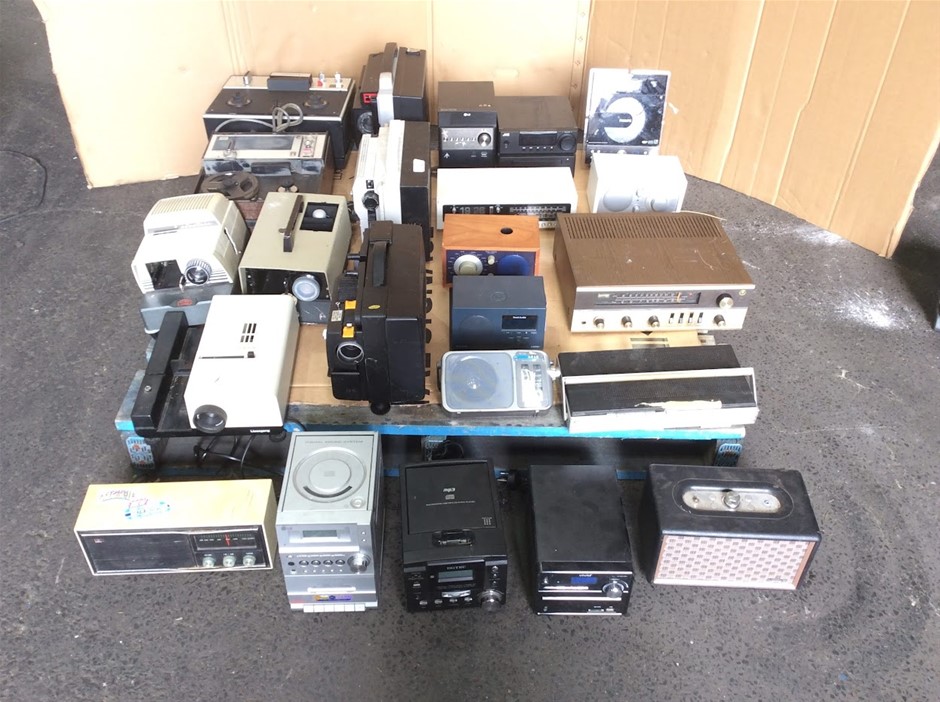 Mixed Vintage Audio Equipment, Radios, Projectors & Hi-Fi Systems