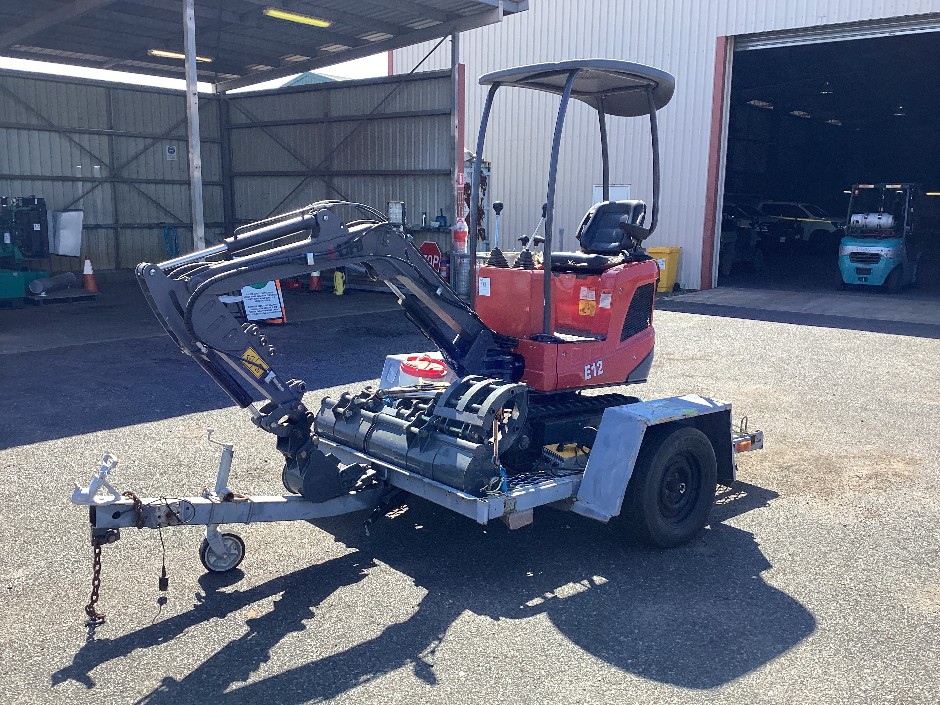 2022 UHI E12 1.2T All-Electric Mini Excavator