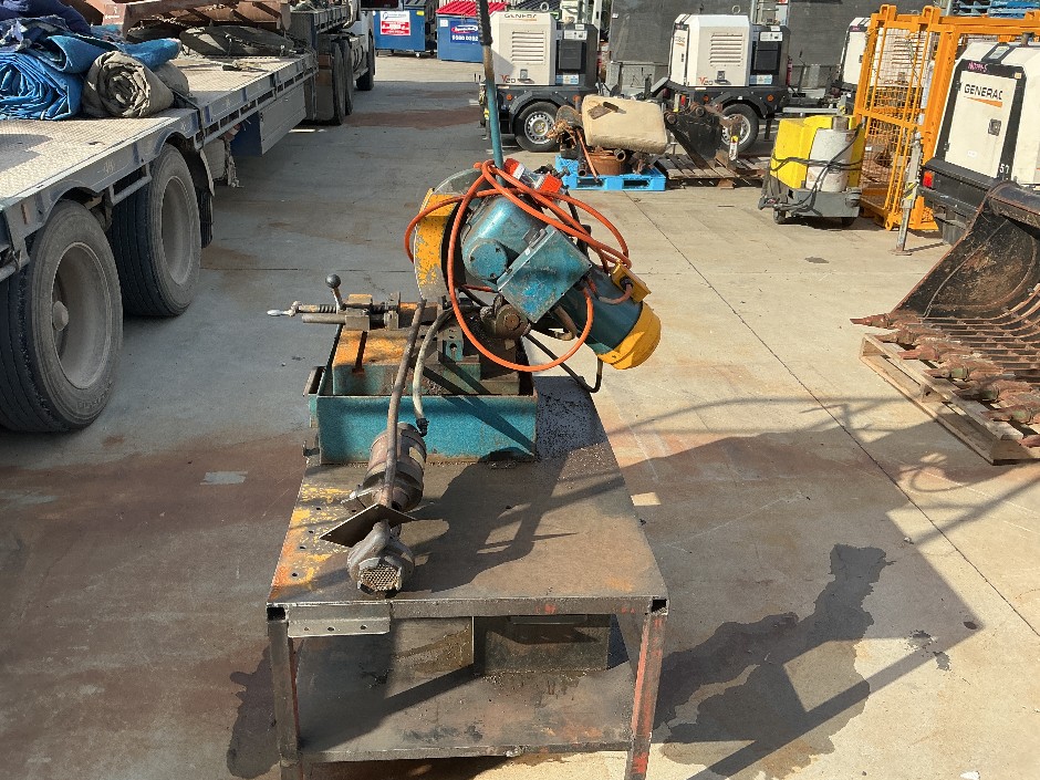 Large Unreserved Site Clearance Sale