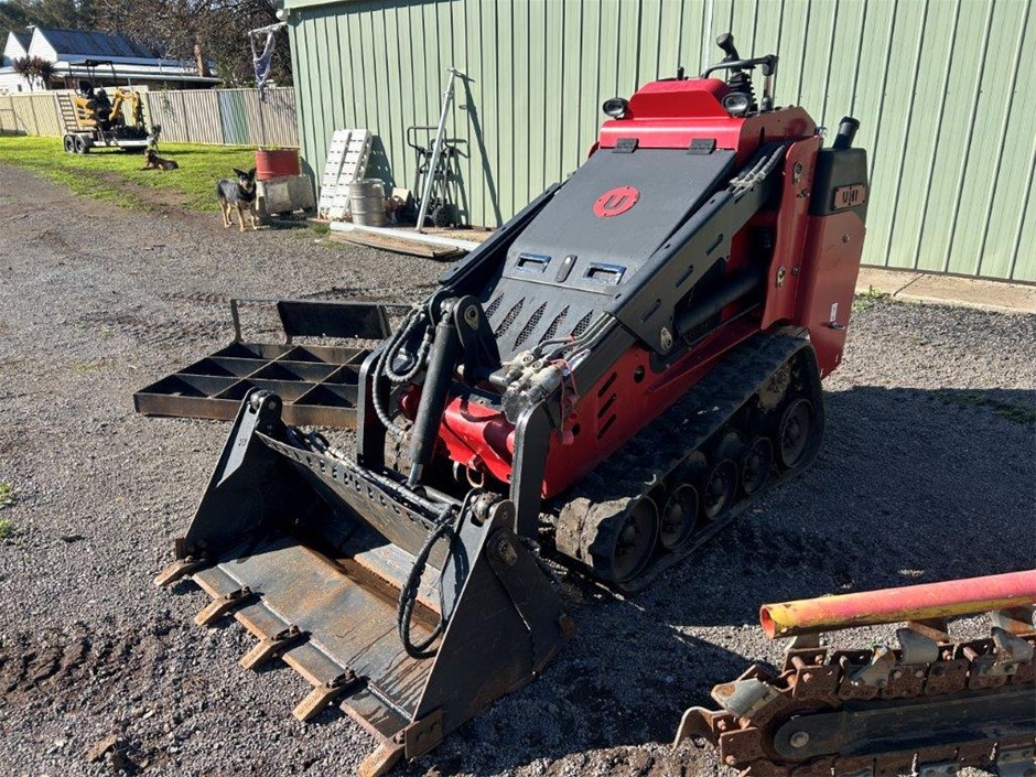 2023 UHI T40 Skid Steer Loader