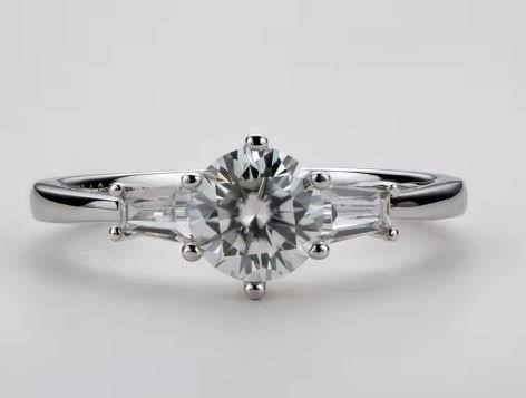 1.0ct GRA  Moissanite white  18k  white Gold Vermeil  Ring  -8US
