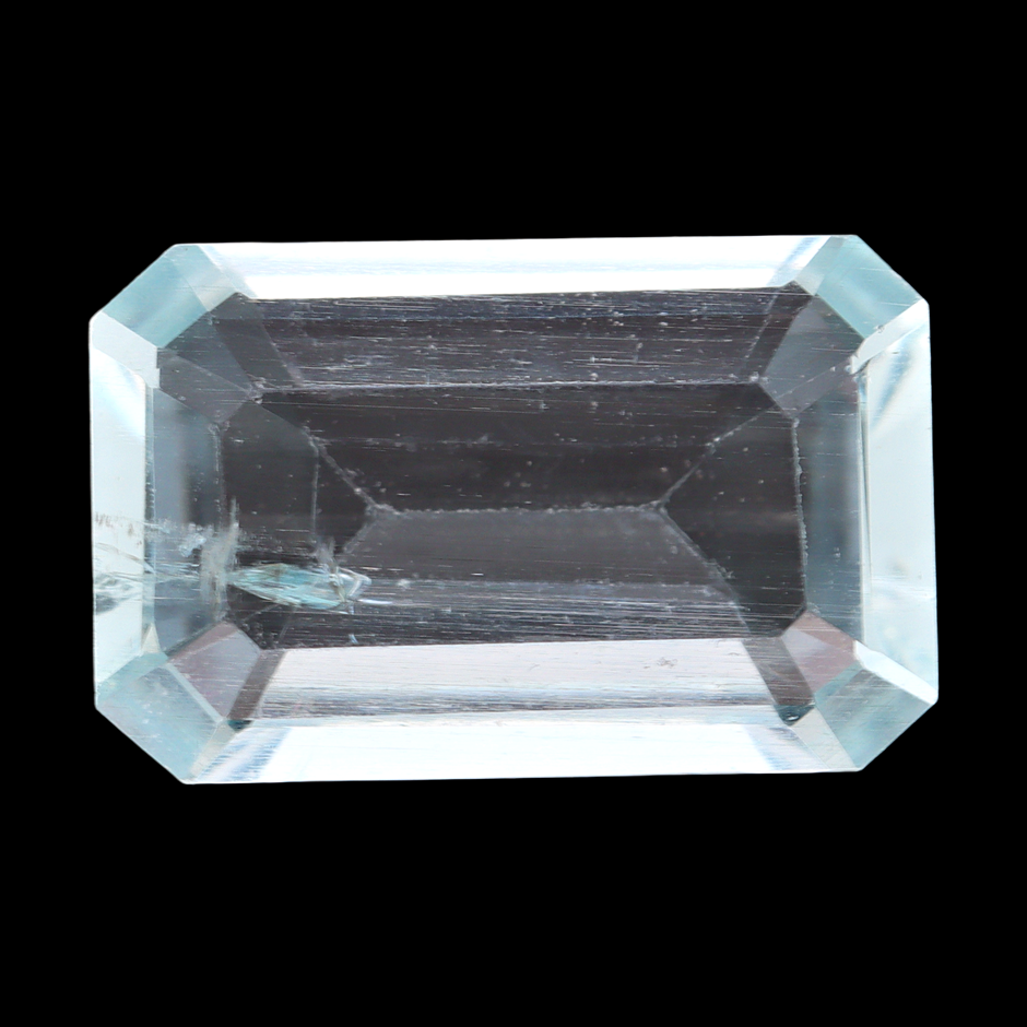 2.74 Carats Blue Aquamarine