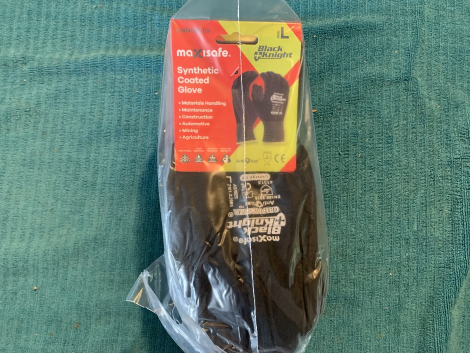 12 x Pairs of Maxisafe Synthetic Coated Gloves (Unused)