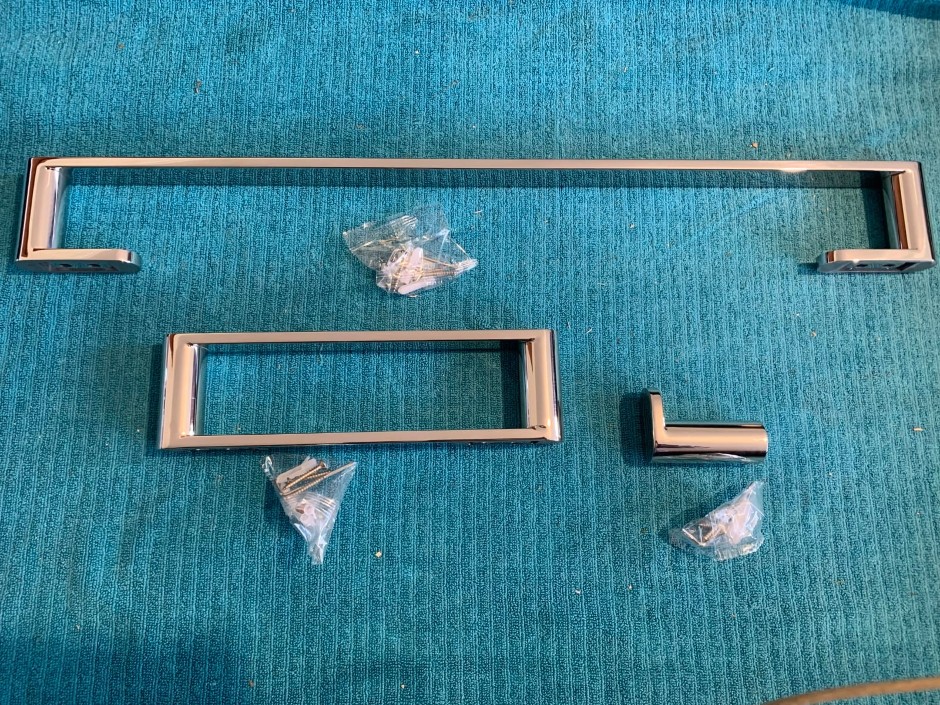 Multitude Mirror Polish Bathroom Accessories (Unused)