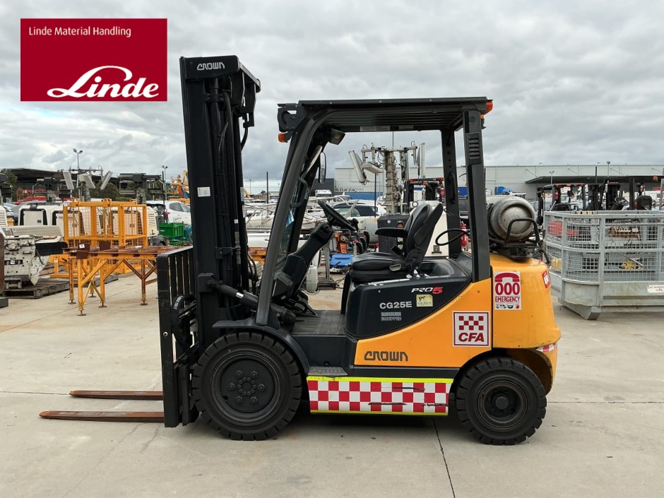 2011 Jungheinrich CG25E-5 LPG Forklift