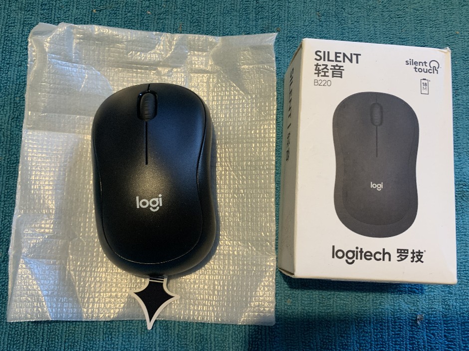 <p>4 x Logitech Silent Mouse (Unused)</p>