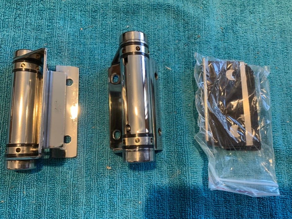 3 x Spring Hinges, Round Post (Unused)