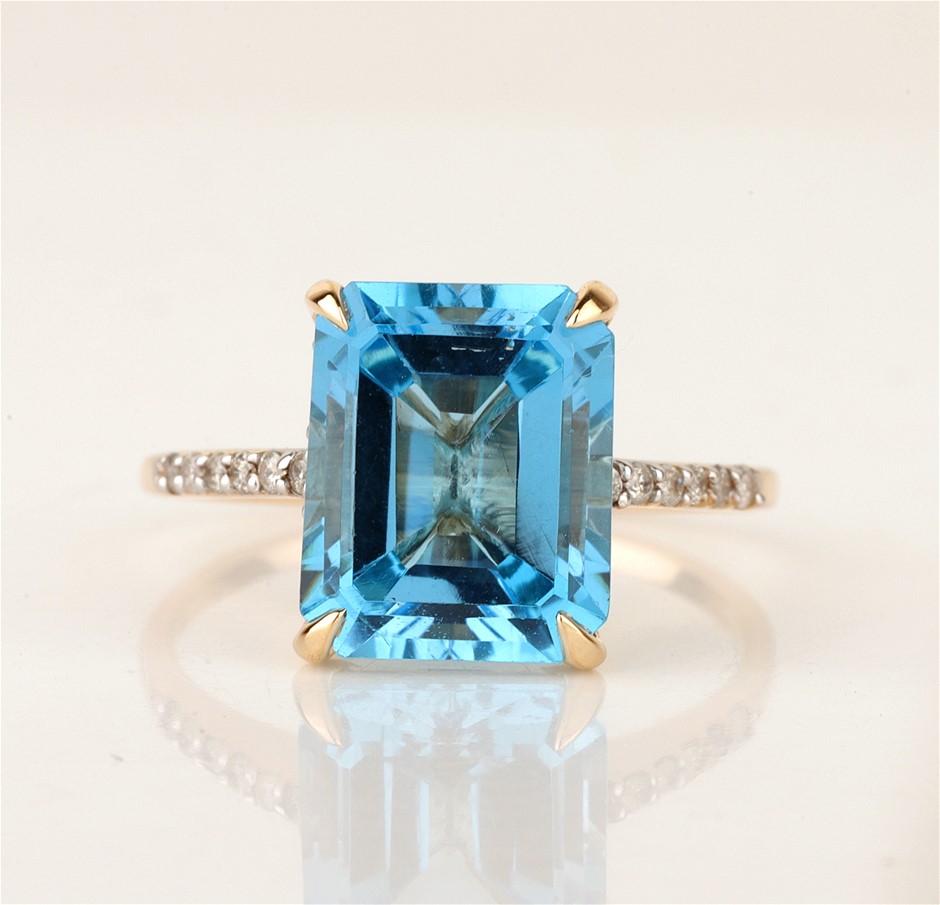 9ct Yellow Gold Natural Swiss Blue Topaz & Diamond Ring