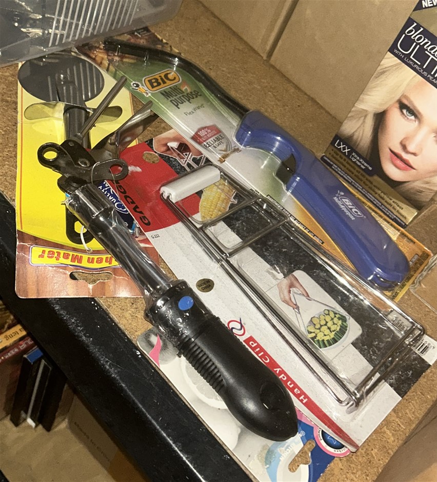 Assorted Kitchen Equipment