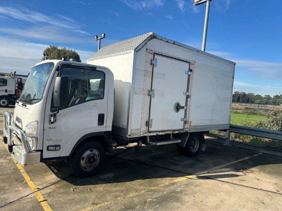 <p>2015 Isuzu NNR-45-150    Pantech</p>