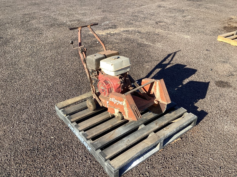 Clipper Walk Behind Concrete Saw Honda GX340