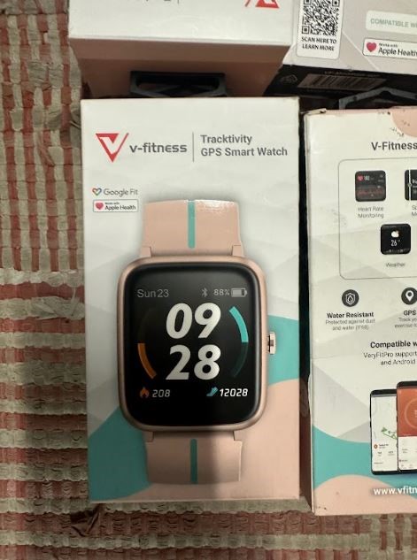 CLOSING DOWN SALE: V-fitness smart watch