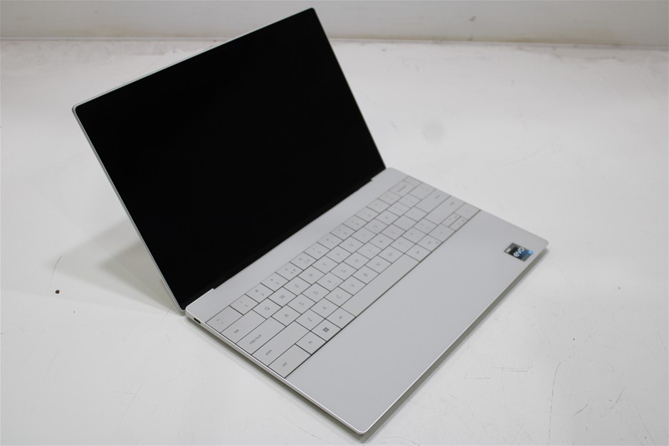 DELL XPS 9320