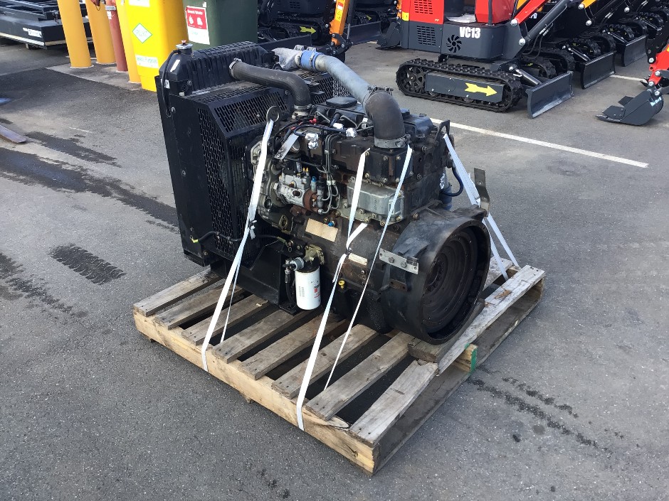 <p>Black Perkins 2436/1500 Engine</p>