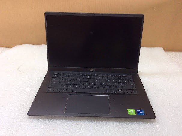 DELL Vostro 5402 Laptop i7-1165G7 8GBRAM/256GB