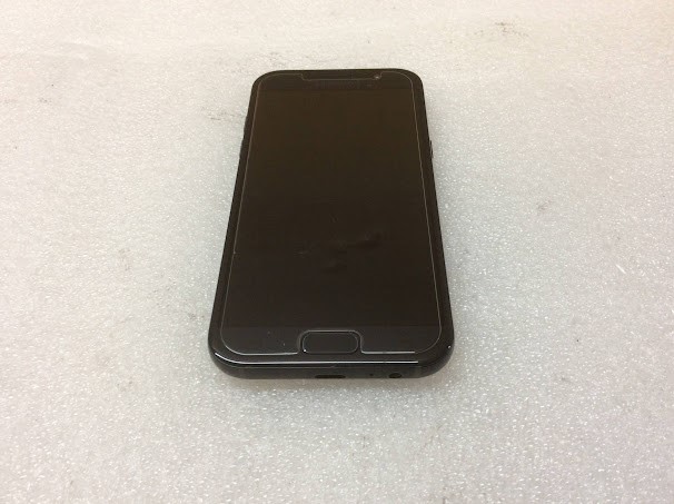Samsung Galaxy A5 (2017) Phone 32GB