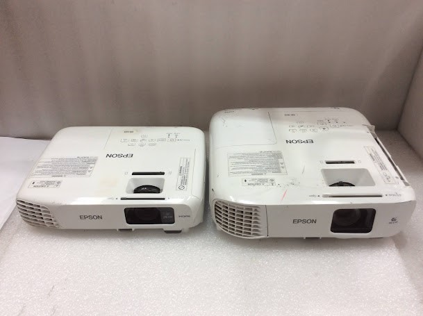 Epson EB-X24&EB-972 3LCD Projector (Lot of 2)