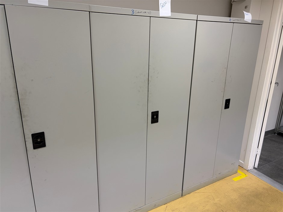 1x 2 Door Stationary Cupboard;