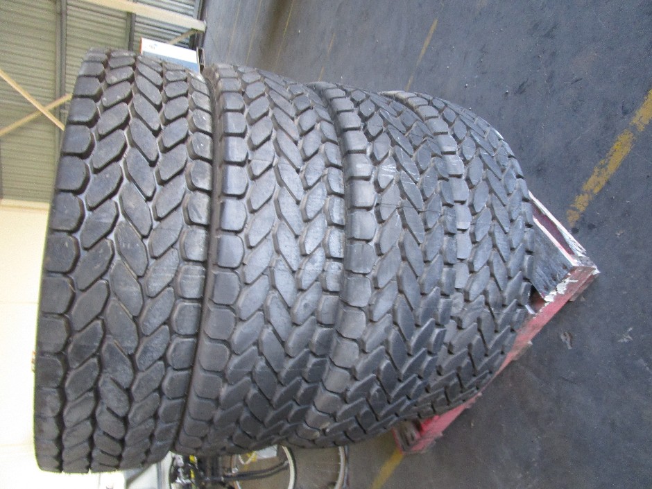 FORKLIFT TYRES