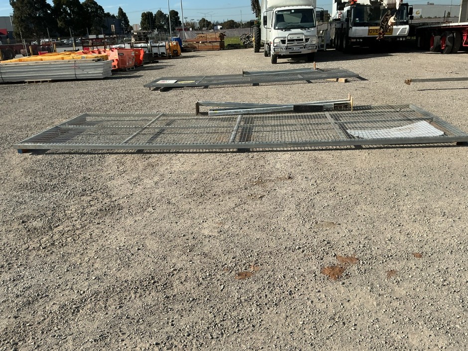 <p>Steel frame sliding Gate</p>
