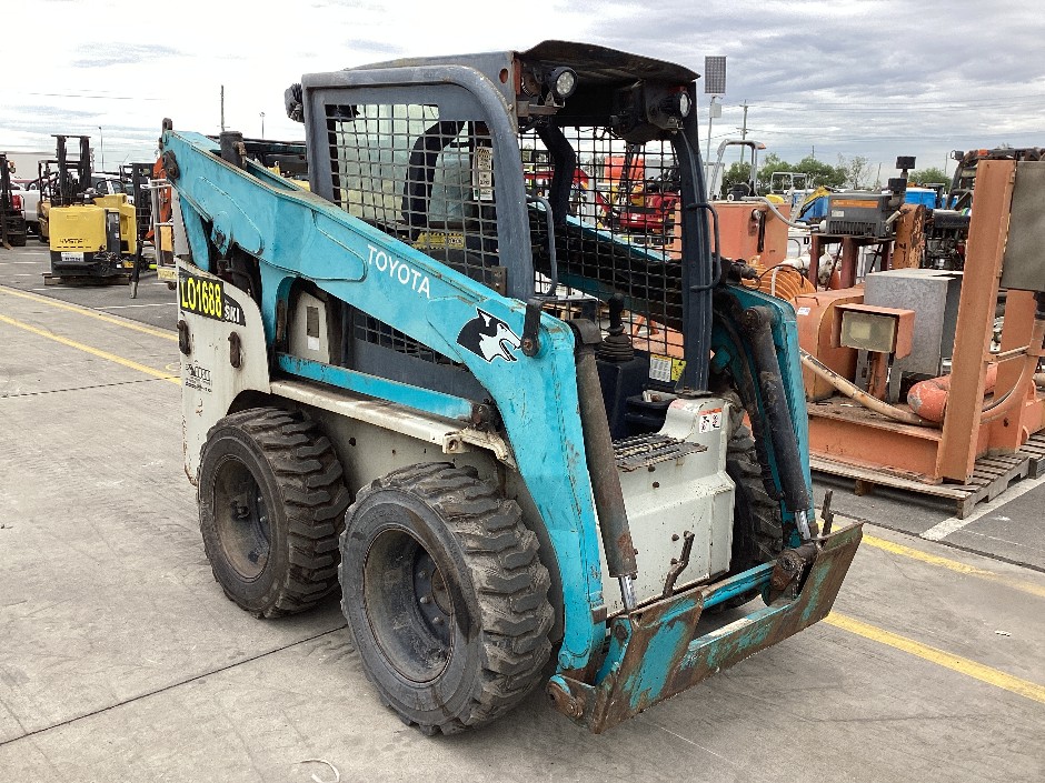 <p>Toyota 30-5SDK0 Skid Steer</p>