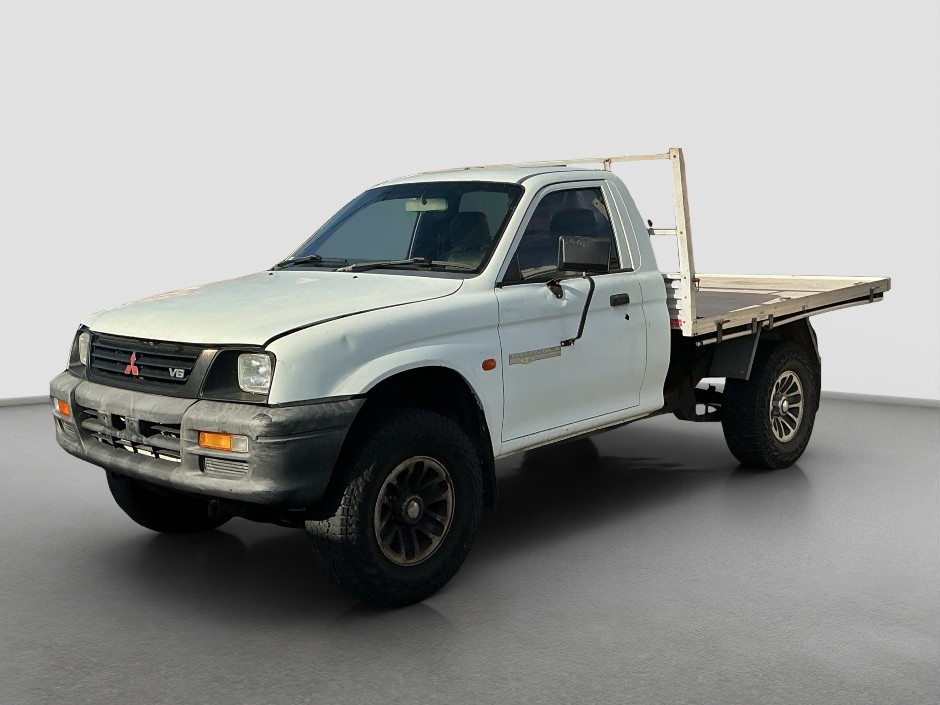 2000 Mitsubishi Triton GLX Petrol