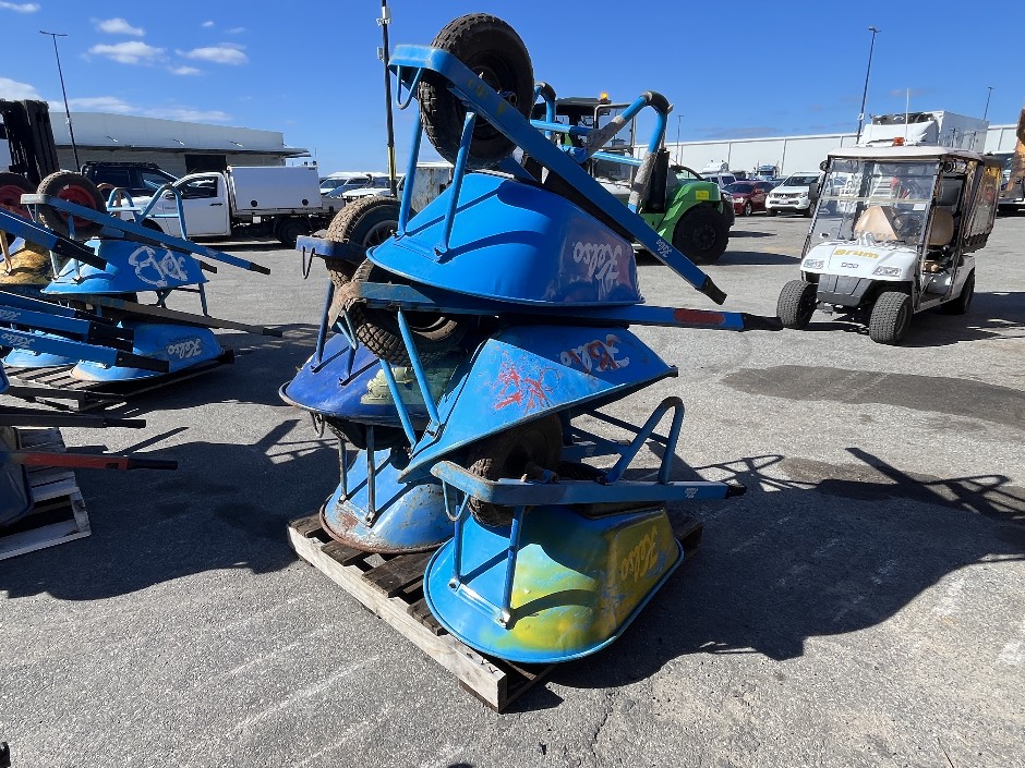 <p>Pallet of 5x Wheelbarrows</p>