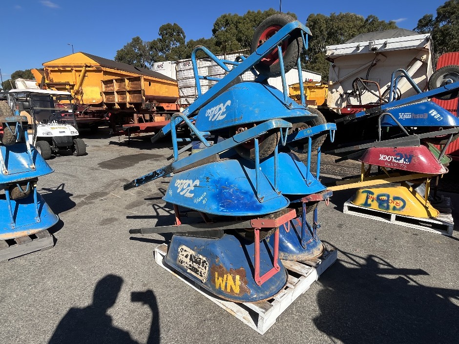 Pallet of 5x Wheelbarrows