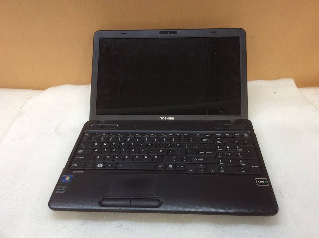 TOSHIBA Satellite C650D SYSTEM UNIT Laptop AMD v120 processor 2GBRAM/320GB