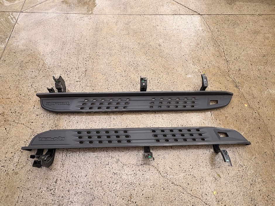 2024 Ford Raptor Factory Fitted Side Steps (Never Used)