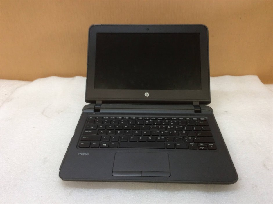 HP ProBook 11 G1 Laptop i3-5005U 4GBRAM 128GB Black