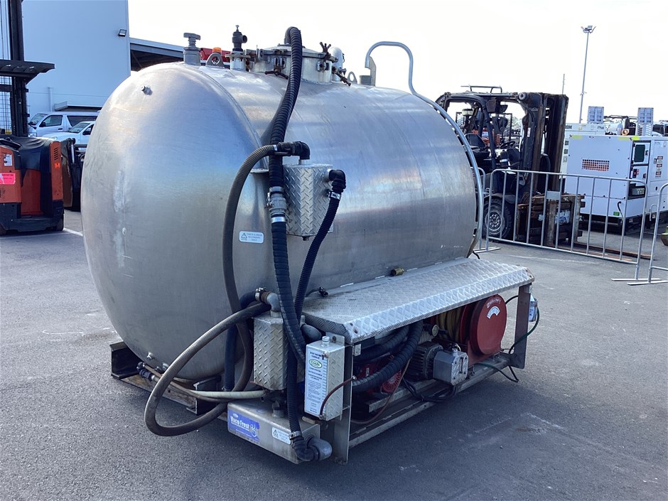 Vacuum Tank
