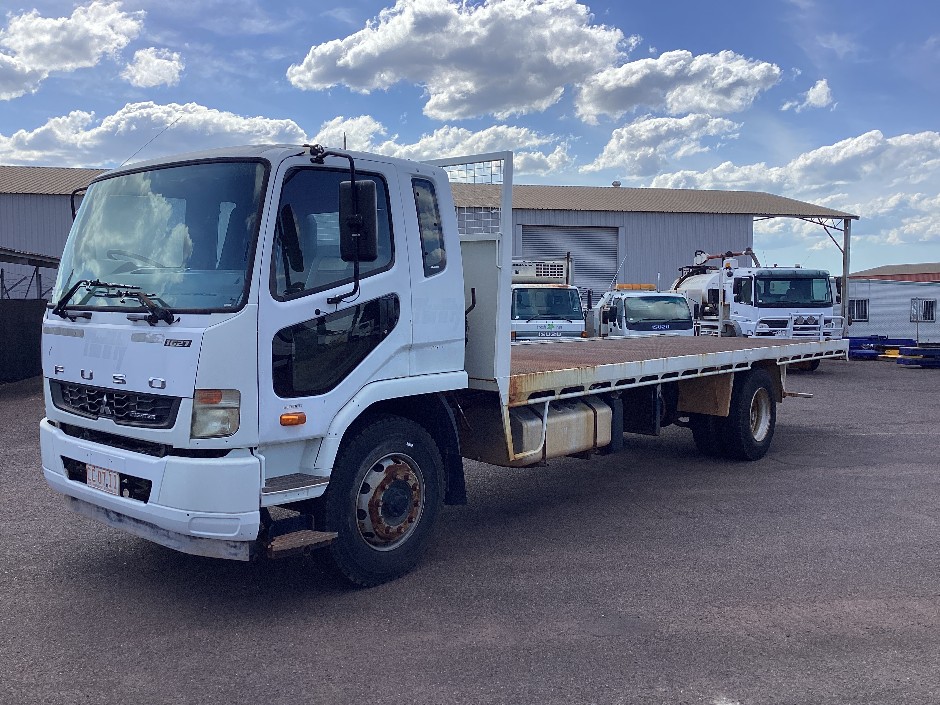 <p>Mitsubishi Fuso Fighter 1627   4x2 Tray Truck</p>