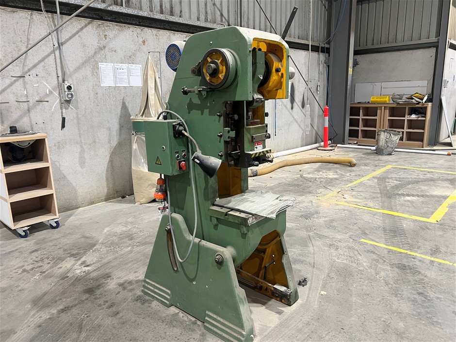 2014 C-Frame Inclinable Press