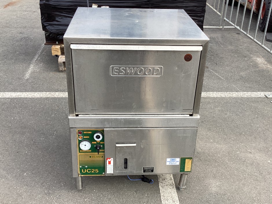 <p>Eswood,UC25 Commercial Undercounter Dishwasher</p>