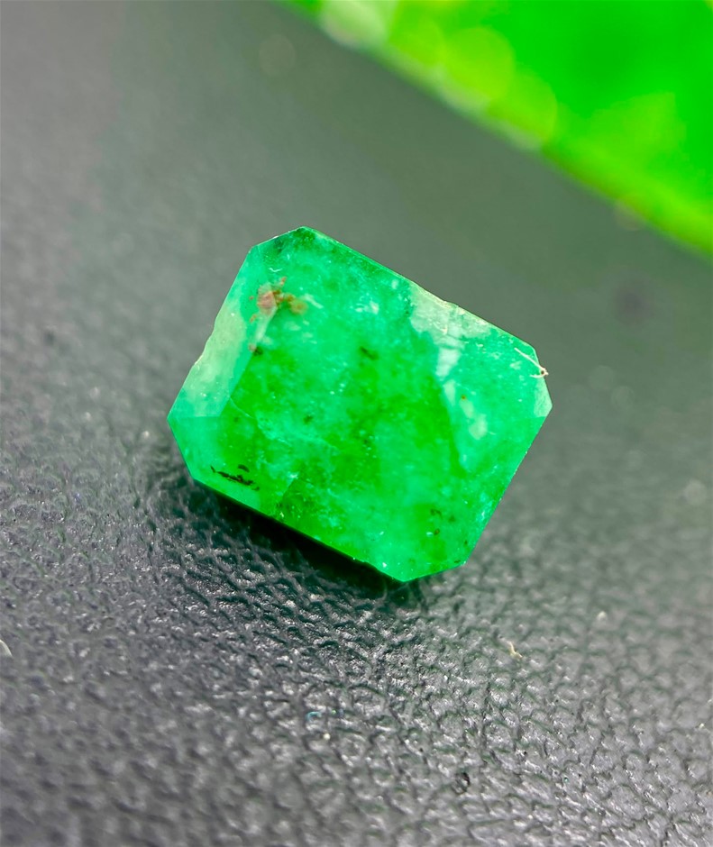 2.15 CT Quality Natural Gemmy Emerald
