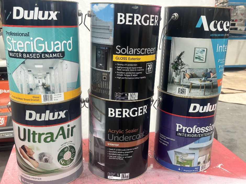 <p>6 x 10L Assorted Paint Tins – Dulux, Berger & Accent</p>