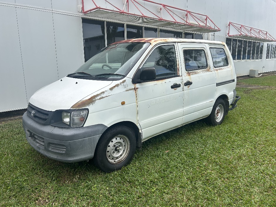 2000 Toyota Townace Petrol Manual Van