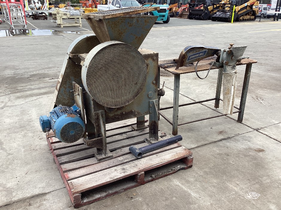 <p>Jaw Crusher and Grinding Mill</p>