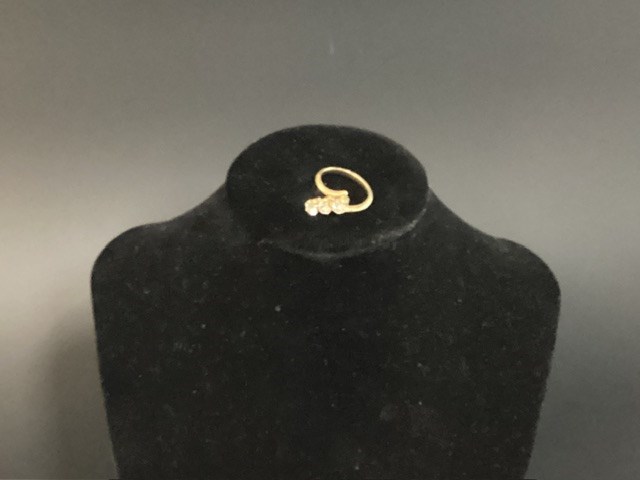 1 X Acid Tested 18ct Yellow Gold, 3 Diamond Ring