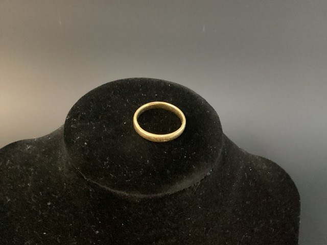 1 X Stamped 18ct Yellow Gold, Band Ring