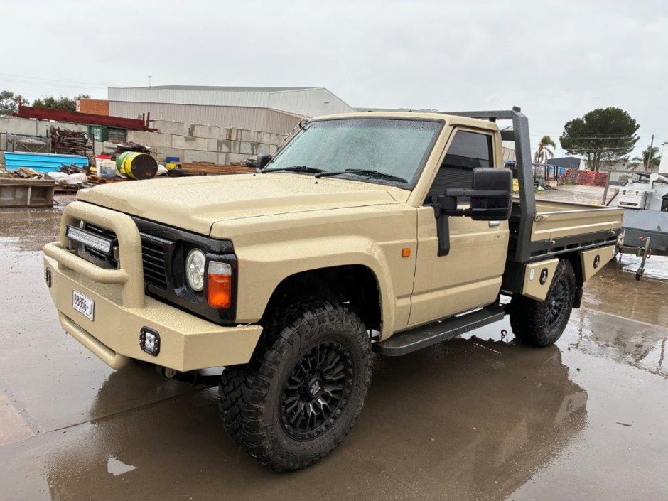 1995 Nissan Patrol GQ