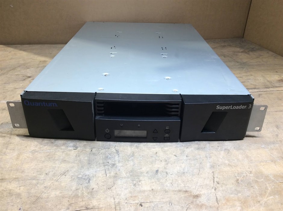 Quantum SuperLoader 3 L700 Tape Library