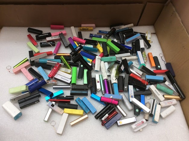 Mix Brand and Model Portable Power Banks/Electronic Devices