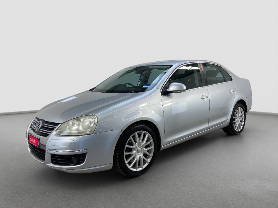Dandenong Motor Vehicle Auction (JK DOCLES)