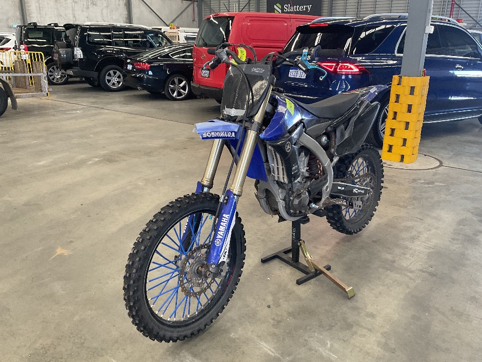 <p>Yamaha   Petrol</p>